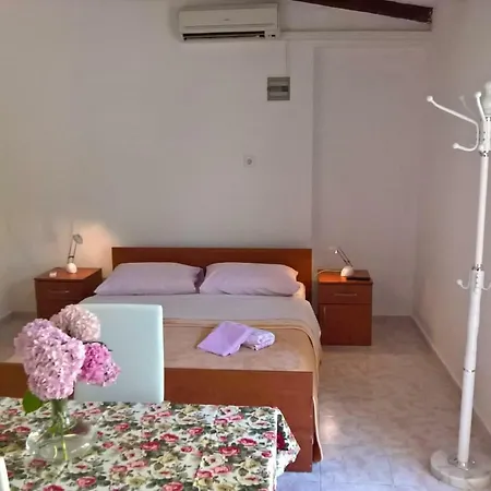 Nada * Mali Lošinj