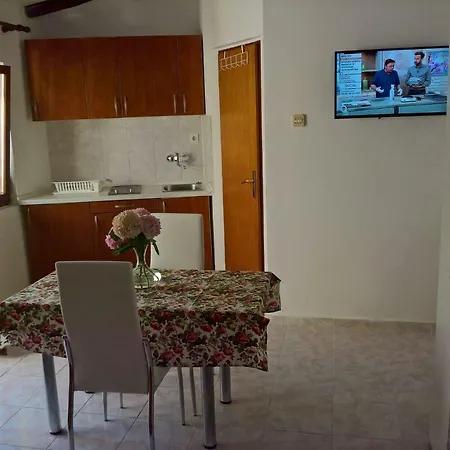 Studio Nada Apartment *